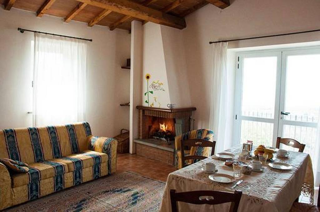 Il Poggio Delle Ginestre Vendégház Torgiano Kültér fotó