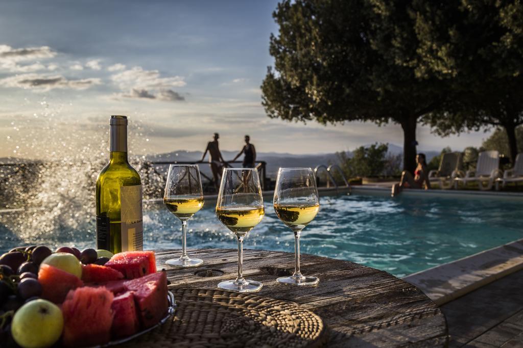 Il Poggio Delle Ginestre Vendégház Torgiano Kültér fotó